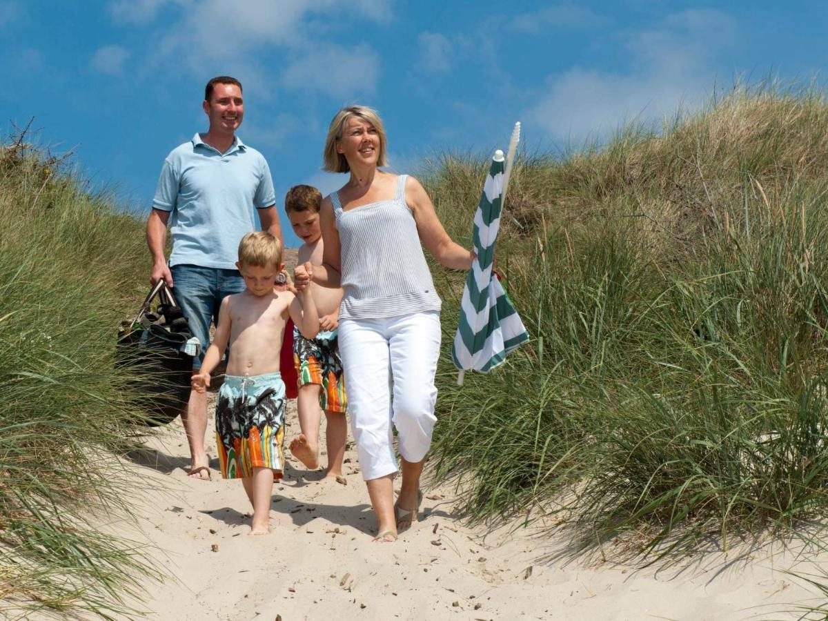6 Person Holiday Home In Bl Vand Blåvand Eksteriør billede